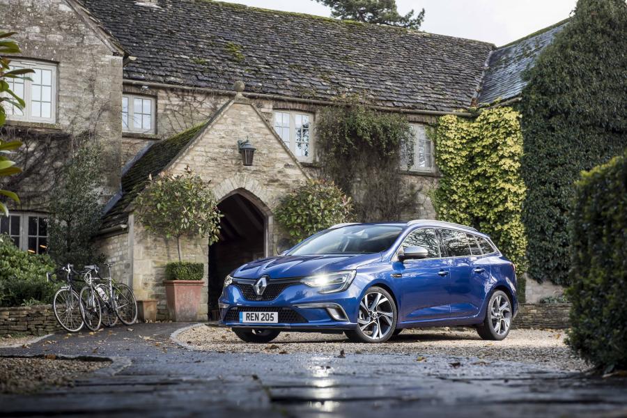  Renault Megane Estate GT 2016 года  (UK) (фото 22 из 30)